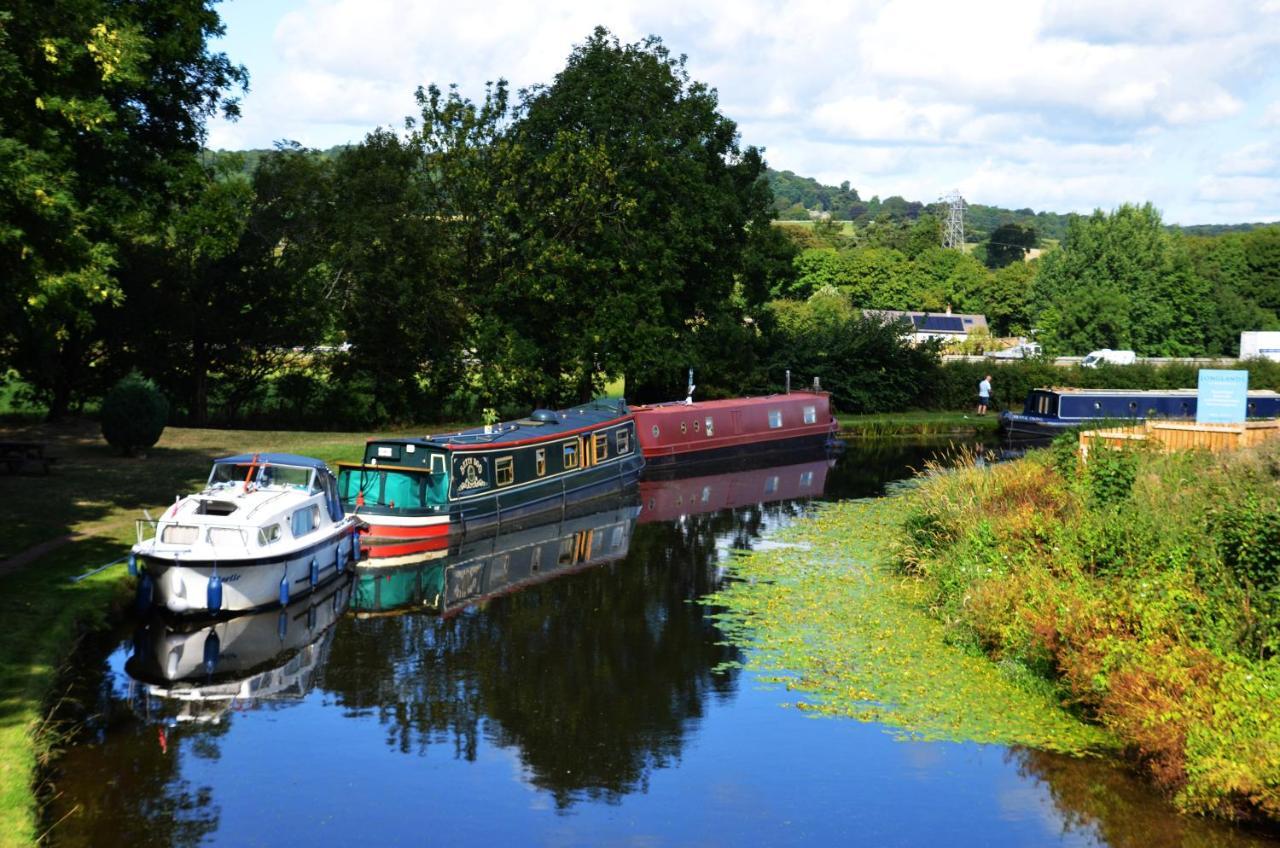 Tewitfield Marina Apartment Carnforth Exterior photo